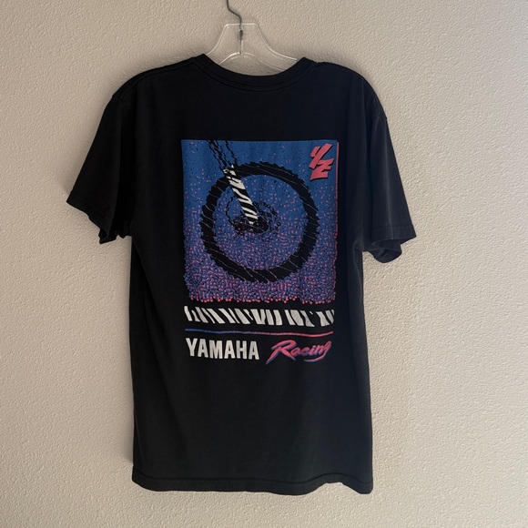 Vintage Yamaha Men's T-Shirt - size Medium - Picture 2 of 4